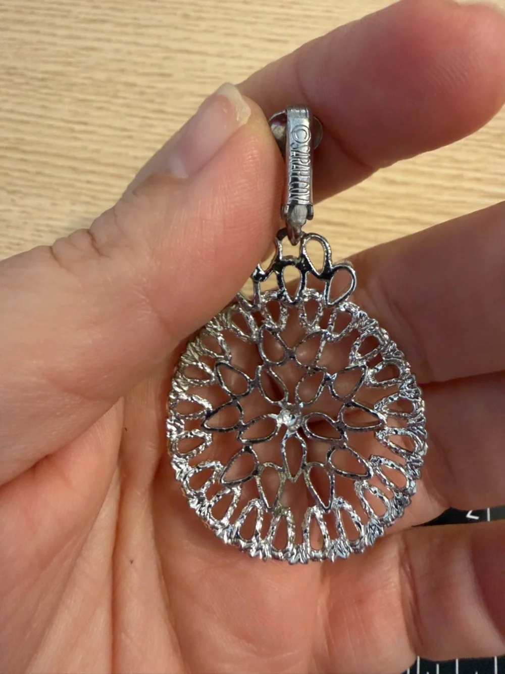 Sarah Coventry Vintage‎ Silver Tone Filigree Teardrop Clip On Dangle Earrings